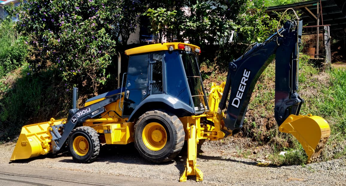Backhoe en operación